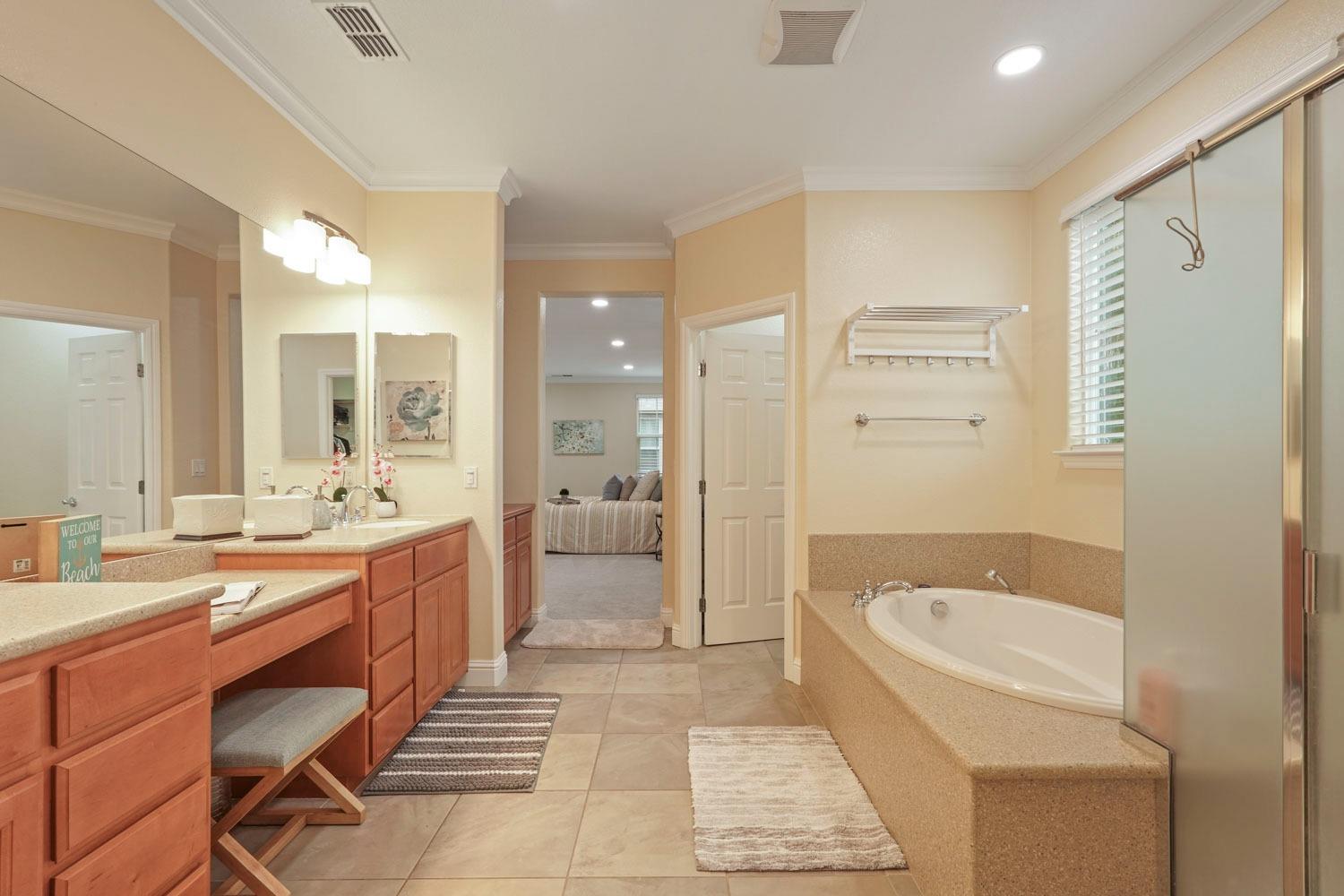 Detail Gallery Image 33 of 39 For 610 W La Canada Ave, Mountain House,  CA 95391 - 5 Beds | 3/1 Baths
