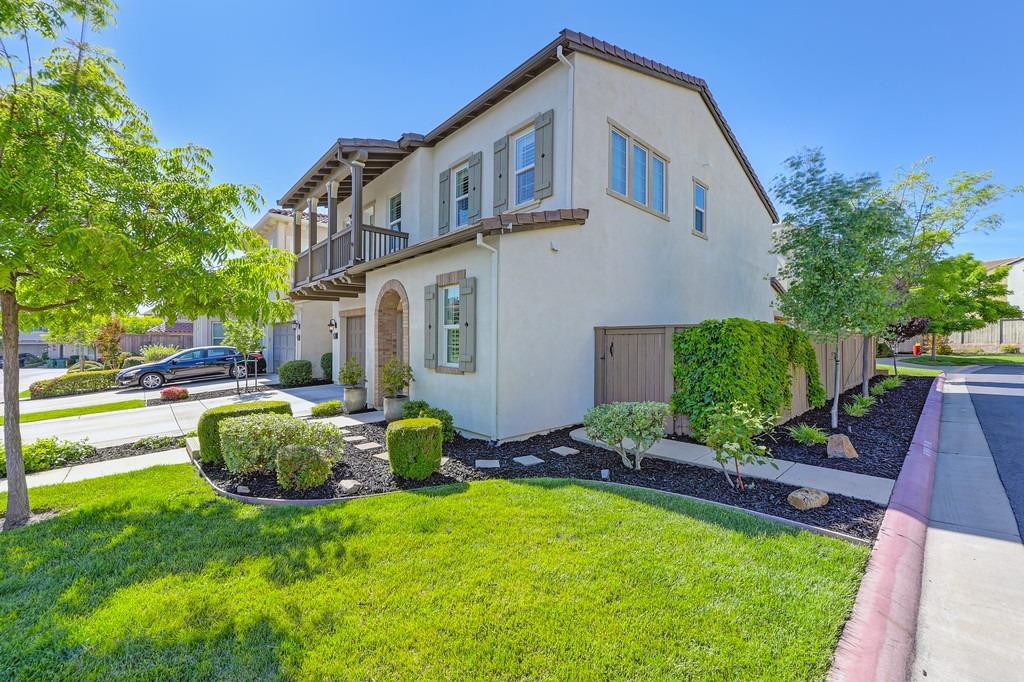 Pesaro Drive, El Dorado Hills, California image 3