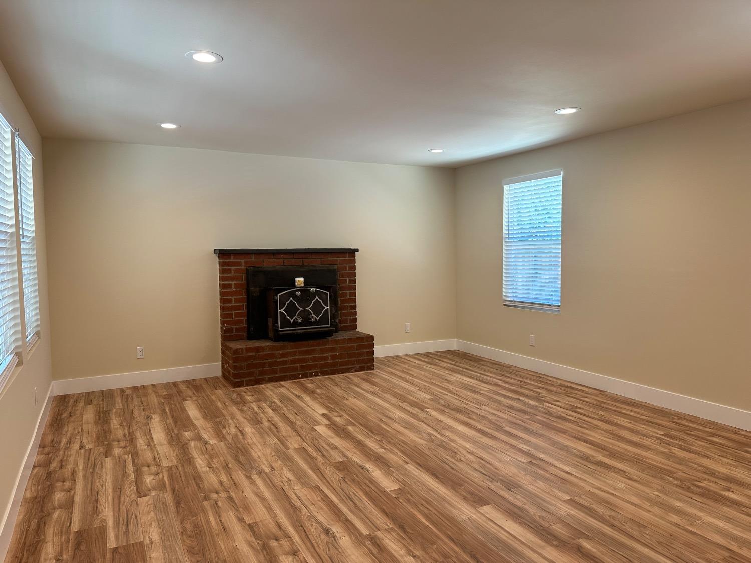 Detail Gallery Image 11 of 44 For 850 Pacific Ave, Rio Oso,  CA 95674 - 3 Beds | 2 Baths