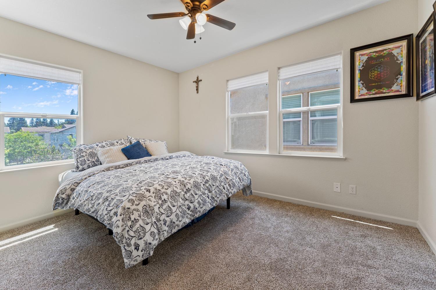 Detail Gallery Image 17 of 49 For 1869 Mammoth Way, Sacramento,  CA 95834 - 3 Beds | 3 Baths