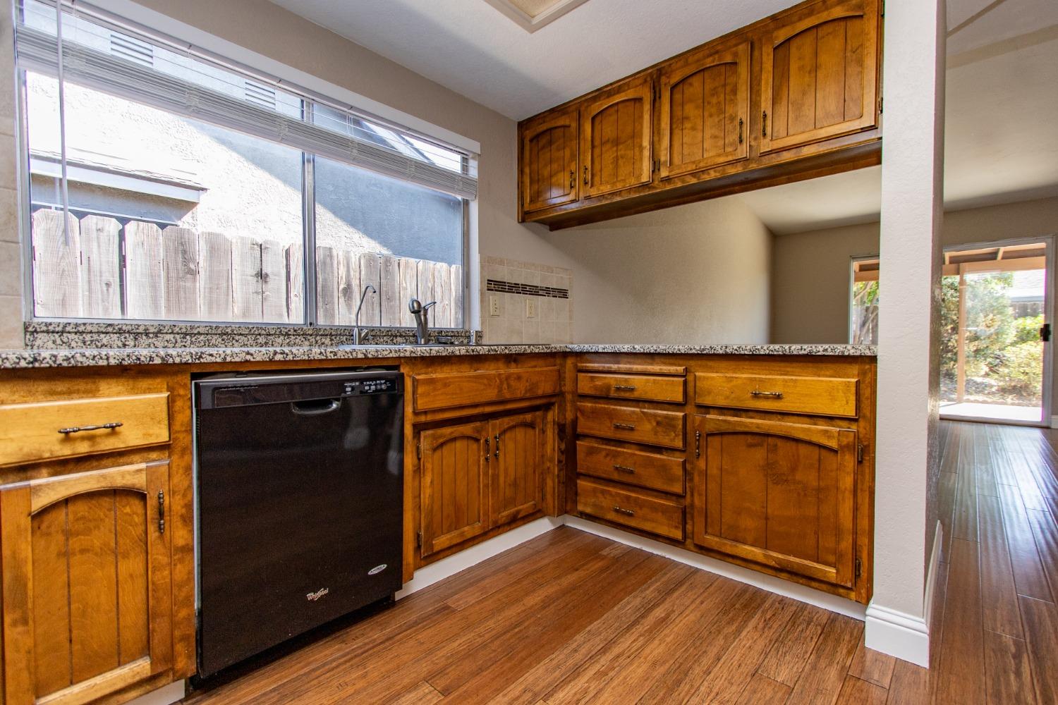 Detail Gallery Image 18 of 42 For 2000 Lincoln Oak Dr, Modesto,  CA 95355 - 3 Beds | 2 Baths