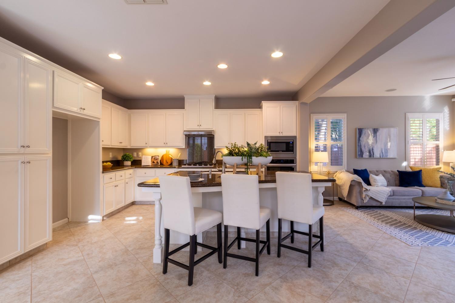 Detail Gallery Image 23 of 86 For 306 W Conejo Ave, Mountain House,  CA 95391 - 5 Beds | 4 Baths