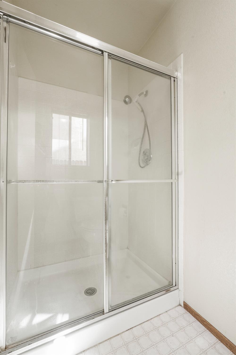 Detail Gallery Image 31 of 38 For 8329 Honeycomb Way, Sacramento,  CA 95828 - 3 Beds | 2 Baths