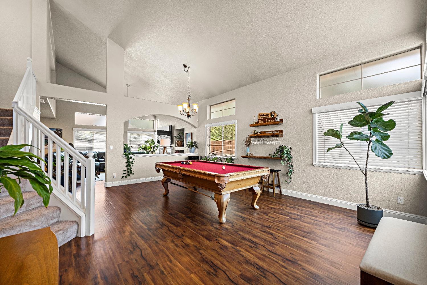 Detail Gallery Image 7 of 42 For 2106 Cargill Way, Roseville,  CA 95747 - 4 Beds | 2/1 Baths