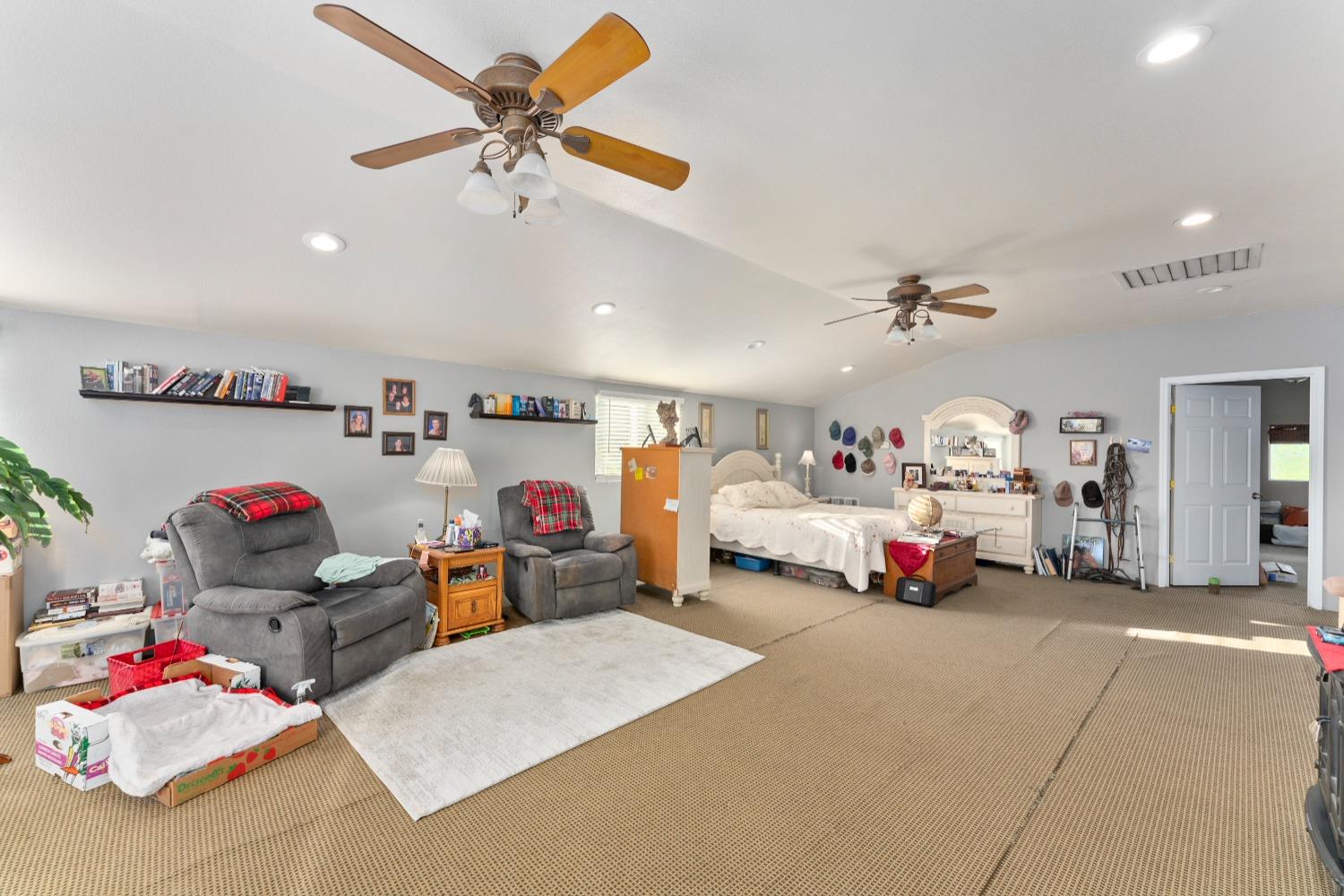 Detail Gallery Image 50 of 99 For 11750 Cresthill Dr, Elk Grove,  CA 95624 - 4 Beds | 2 Baths