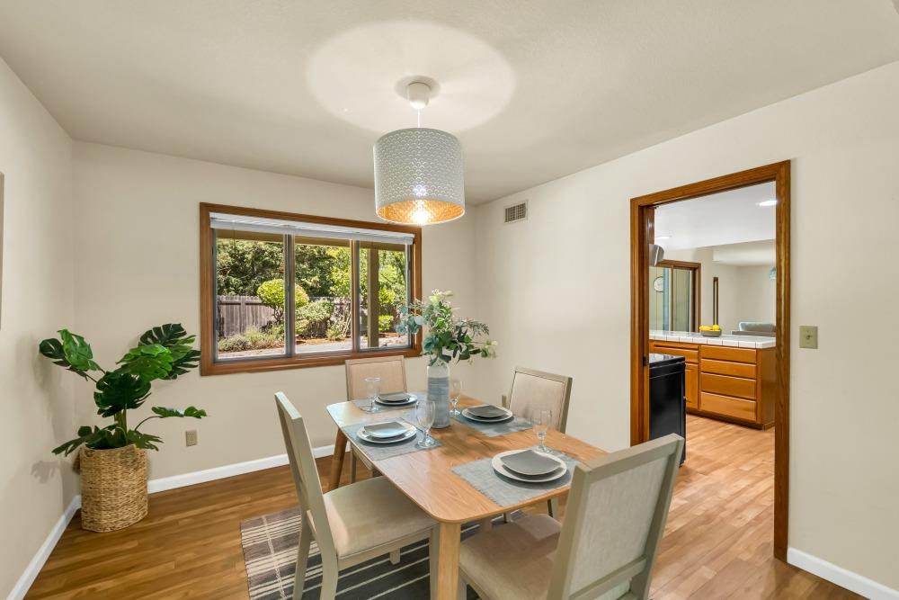 Detail Gallery Image 11 of 53 For 1231 Antelope Ave, Davis,  CA 95616 - 4 Beds | 2/1 Baths