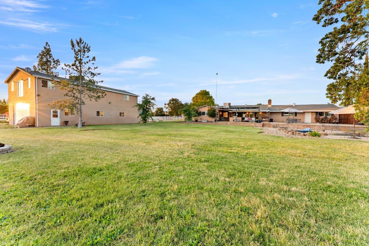 Detail Gallery Image 86 of 99 For 11750 Cresthill Dr, Elk Grove,  CA 95624 - 4 Beds | 2 Baths