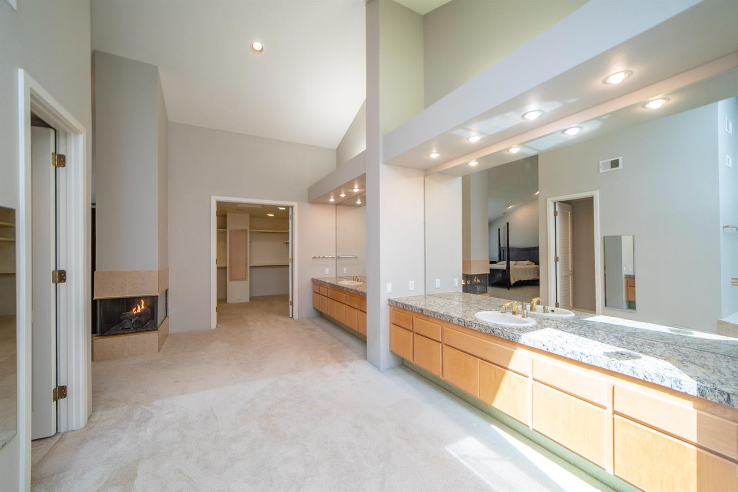 Detail Gallery Image 80 of 94 For 11457 Huntington Village Ln, Gold River,  CA 95670 - 4 Beds | 4/2 Baths