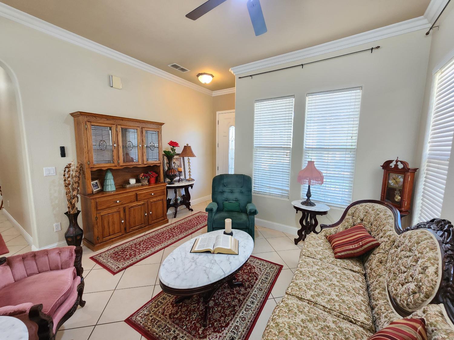 Detail Gallery Image 4 of 46 For 734 Bunting Ln, Newman,  CA 95360 - 3 Beds | 2 Baths
