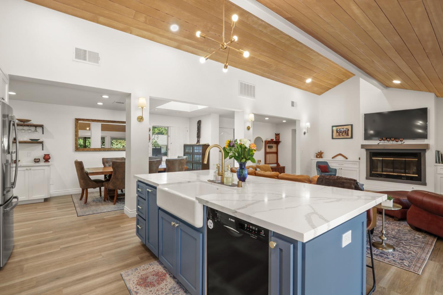 Detail Gallery Image 18 of 68 For 120 Clunie Dr, Sacramento,  CA 95864 - 4 Beds | 3/1 Baths