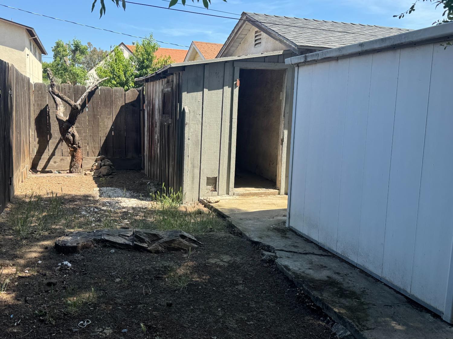Detail Gallery Image 17 of 22 For 1243 4th St, Los Banos,  CA 93635 - 2 Beds | 1/1 Baths