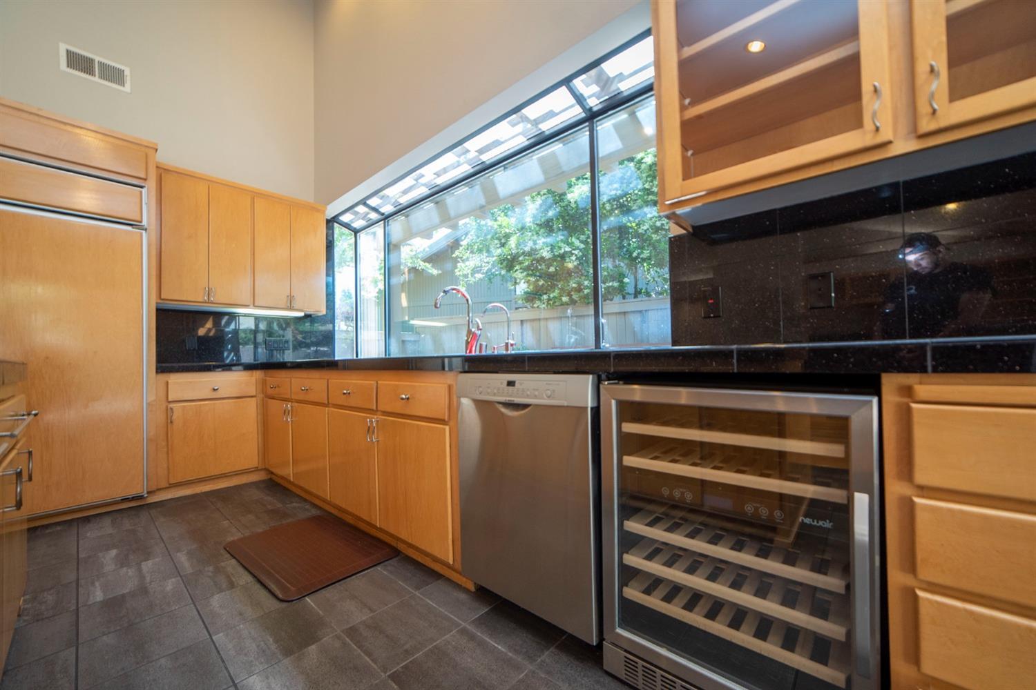 Detail Gallery Image 57 of 94 For 11457 Huntington Village Ln, Gold River,  CA 95670 - 4 Beds | 4/2 Baths