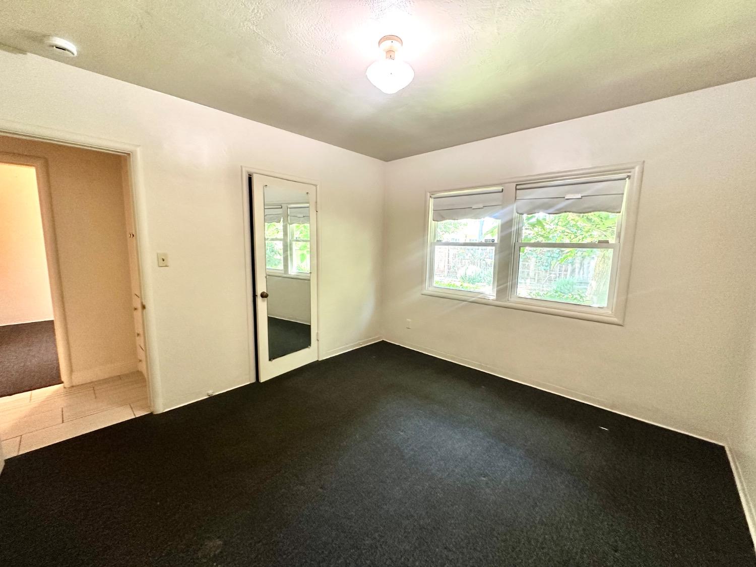 Detail Gallery Image 22 of 29 For 1112 S Country Club Blvd, Stockton,  CA 95204 - 3 Beds | 2 Baths