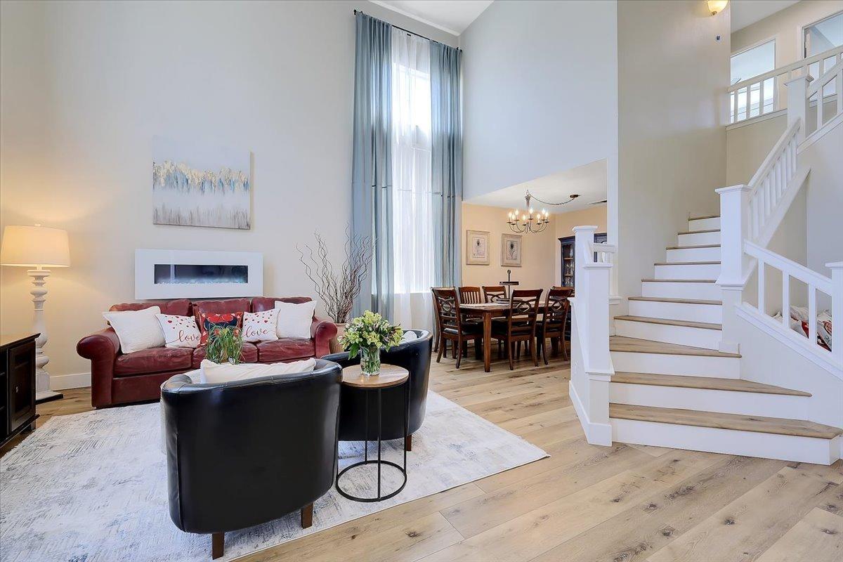 Detail Gallery Image 9 of 93 For 516 Radisson Dr, Yuba City,  CA 95991 - 5 Beds | 3 Baths