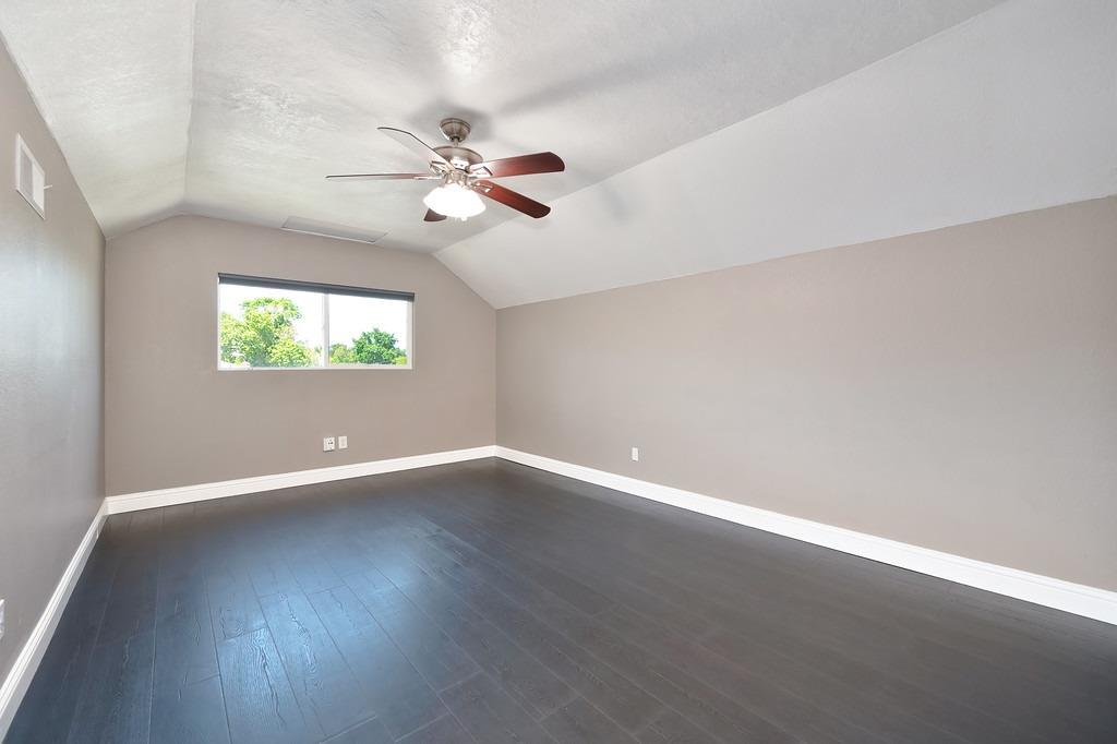 Detail Gallery Image 18 of 30 For 5801 Pecan Ave, Orangevale,  CA 95662 - 4 Beds | 2/1 Baths