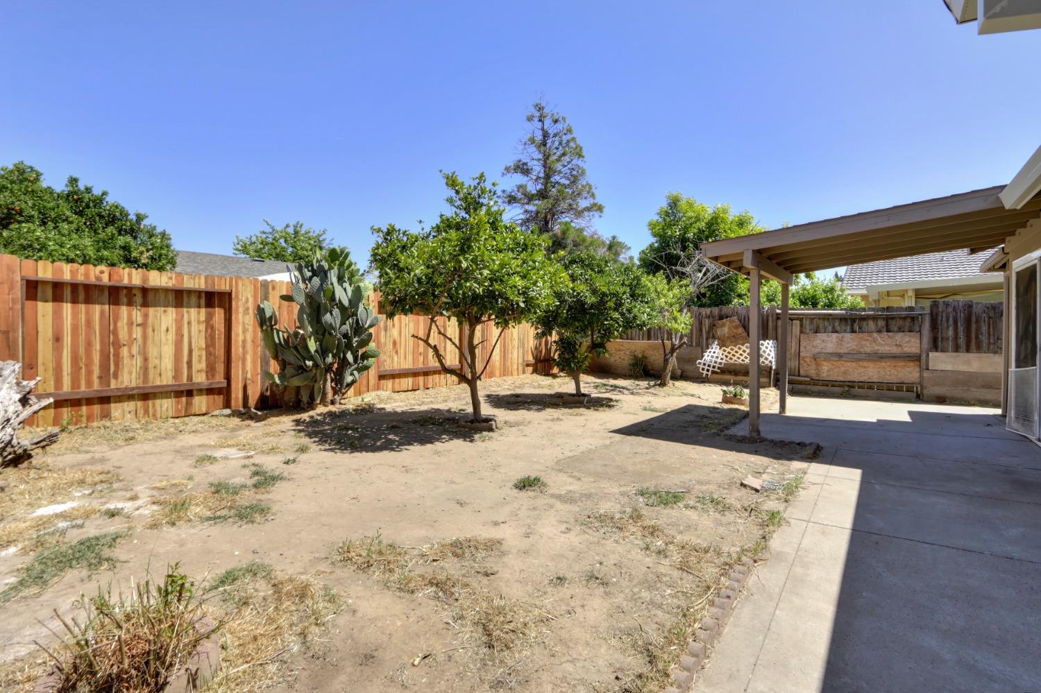 Detail Gallery Image 39 of 41 For 7915 Center Pkwy, Sacramento,  CA 95823 - 3 Beds | 1/1 Baths