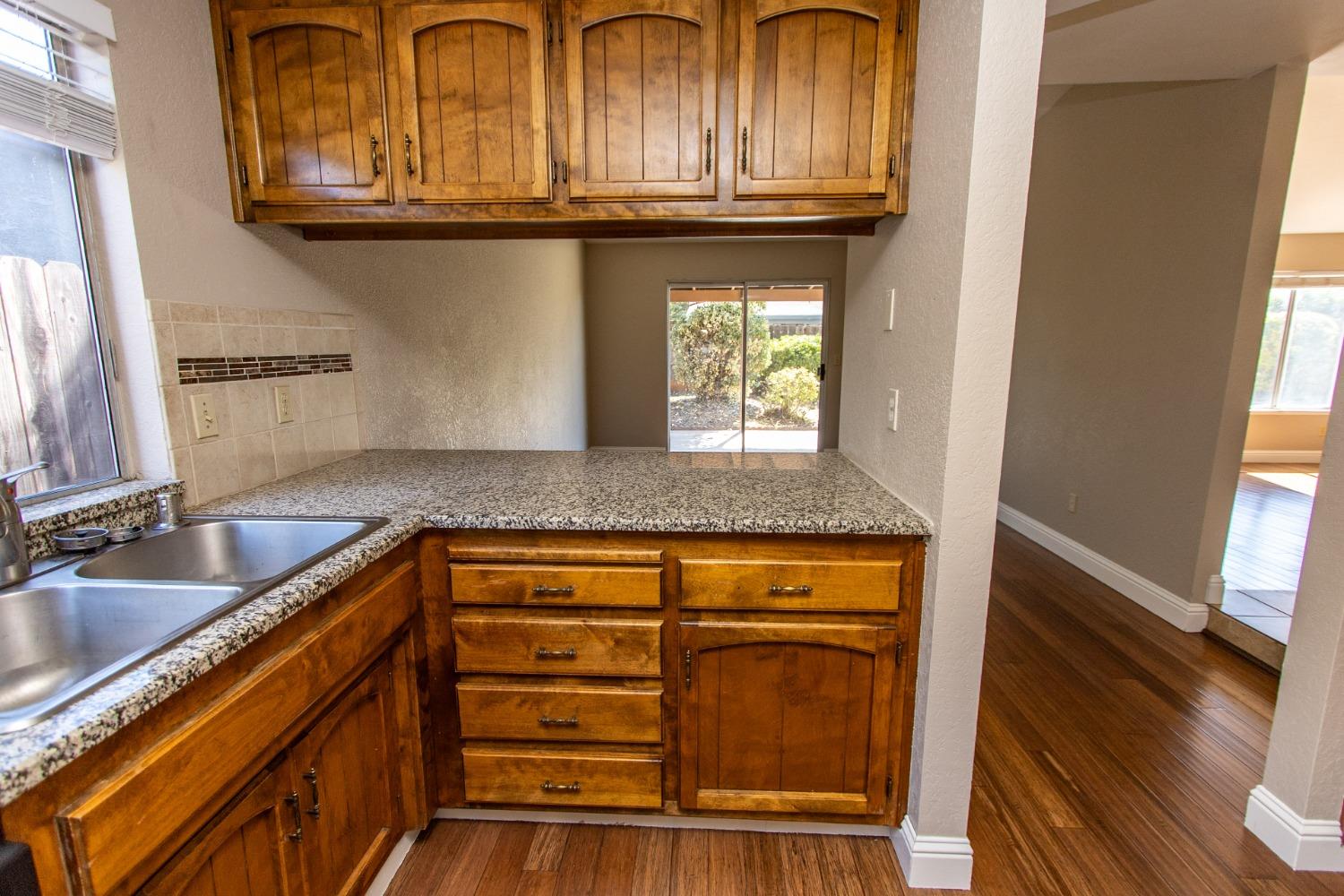 Detail Gallery Image 20 of 42 For 2000 Lincoln Oak Dr, Modesto,  CA 95355 - 3 Beds | 2 Baths
