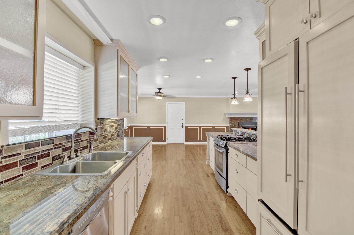 Detail Gallery Image 24 of 44 For 2805 Sheffield Ln, Modesto,  CA 95350 - 3 Beds | 2 Baths