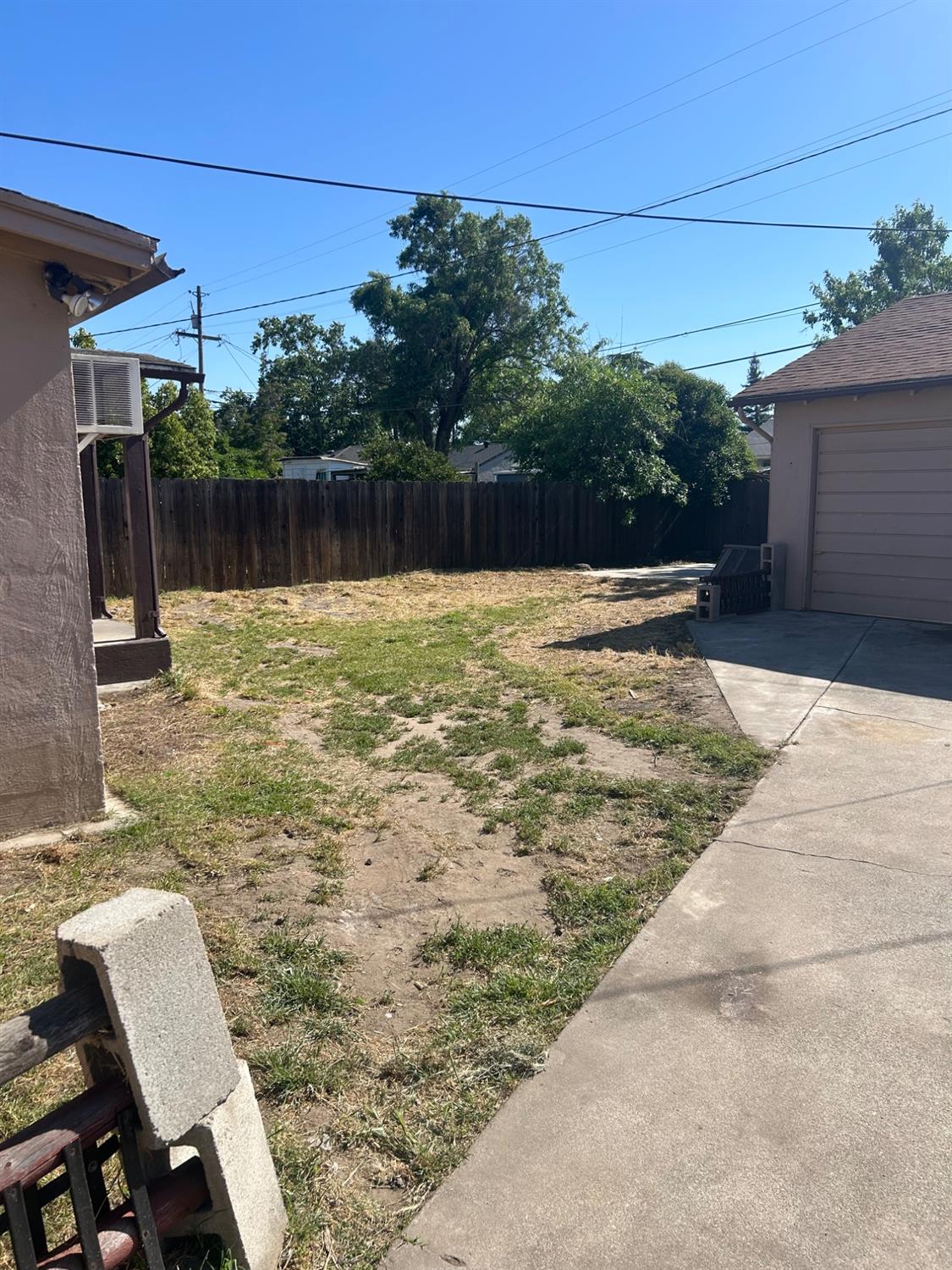 Detail Gallery Image 22 of 23 For 3537 West Ln, Stockton,  CA 95204 - 2 Beds | 1 Baths