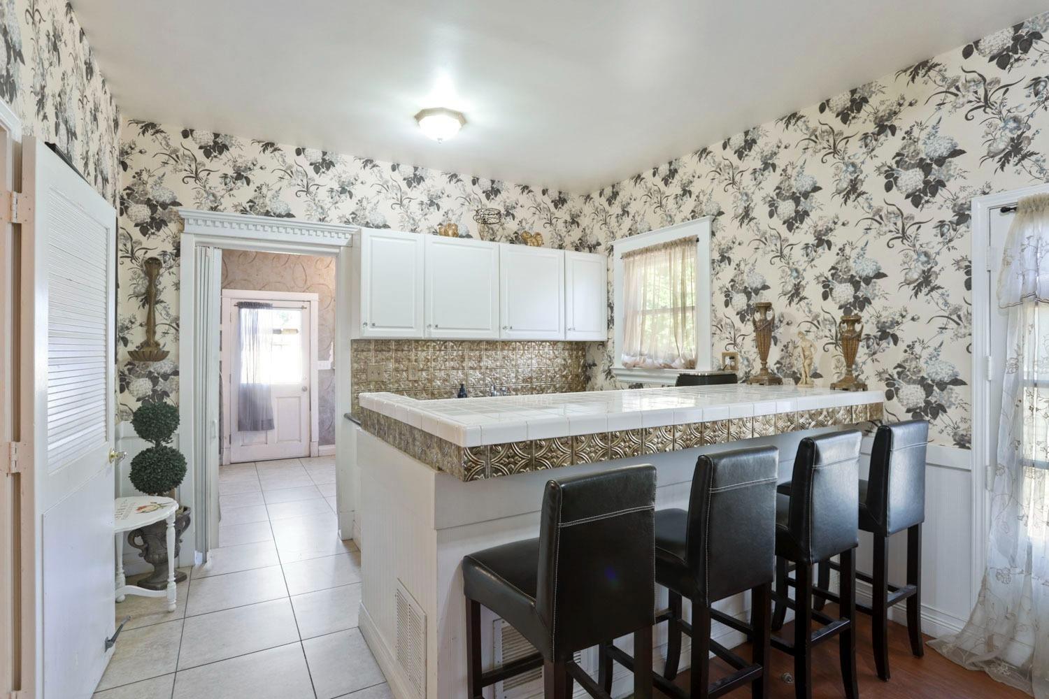 Detail Gallery Image 15 of 52 For 625 E Pine St, Lodi,  CA 95240 - 4 Beds | 2 Baths