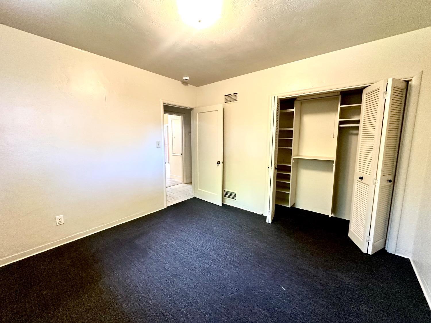 Detail Gallery Image 19 of 29 For 1112 S Country Club Blvd, Stockton,  CA 95204 - 3 Beds | 2 Baths