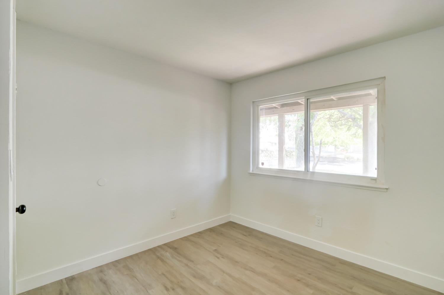 Detail Gallery Image 24 of 41 For 7915 Center Pkwy, Sacramento,  CA 95823 - 3 Beds | 1/1 Baths