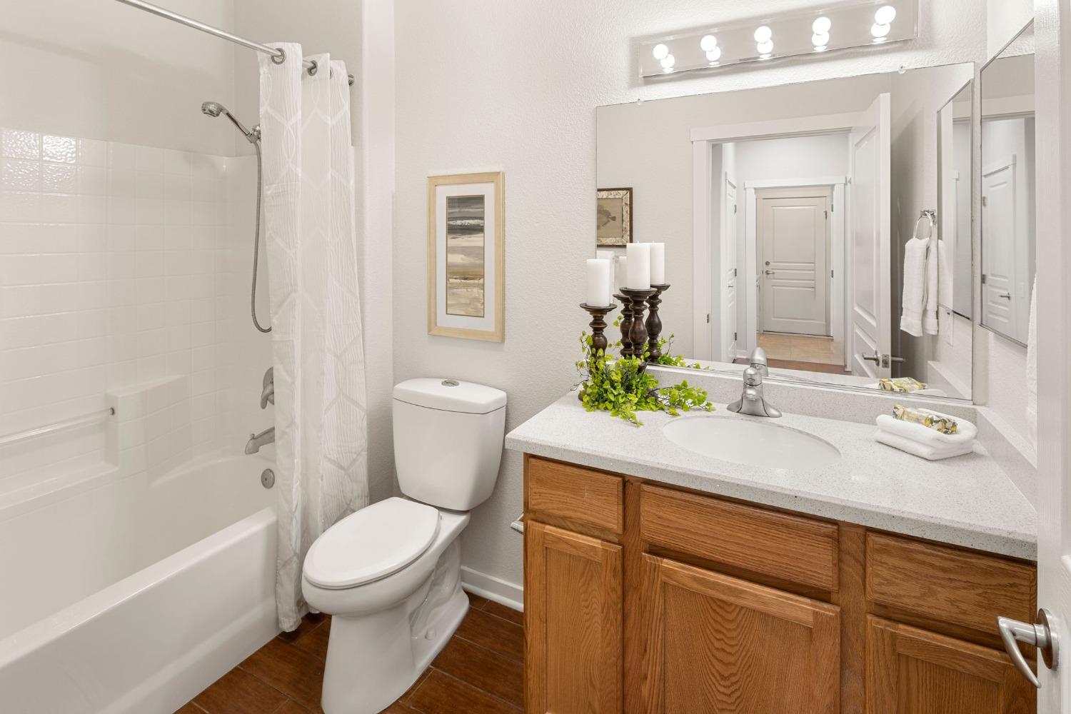Detail Gallery Image 29 of 42 For 1239 Hawthorne Ln, Lincoln,  CA 95648 - 2 Beds | 2 Baths