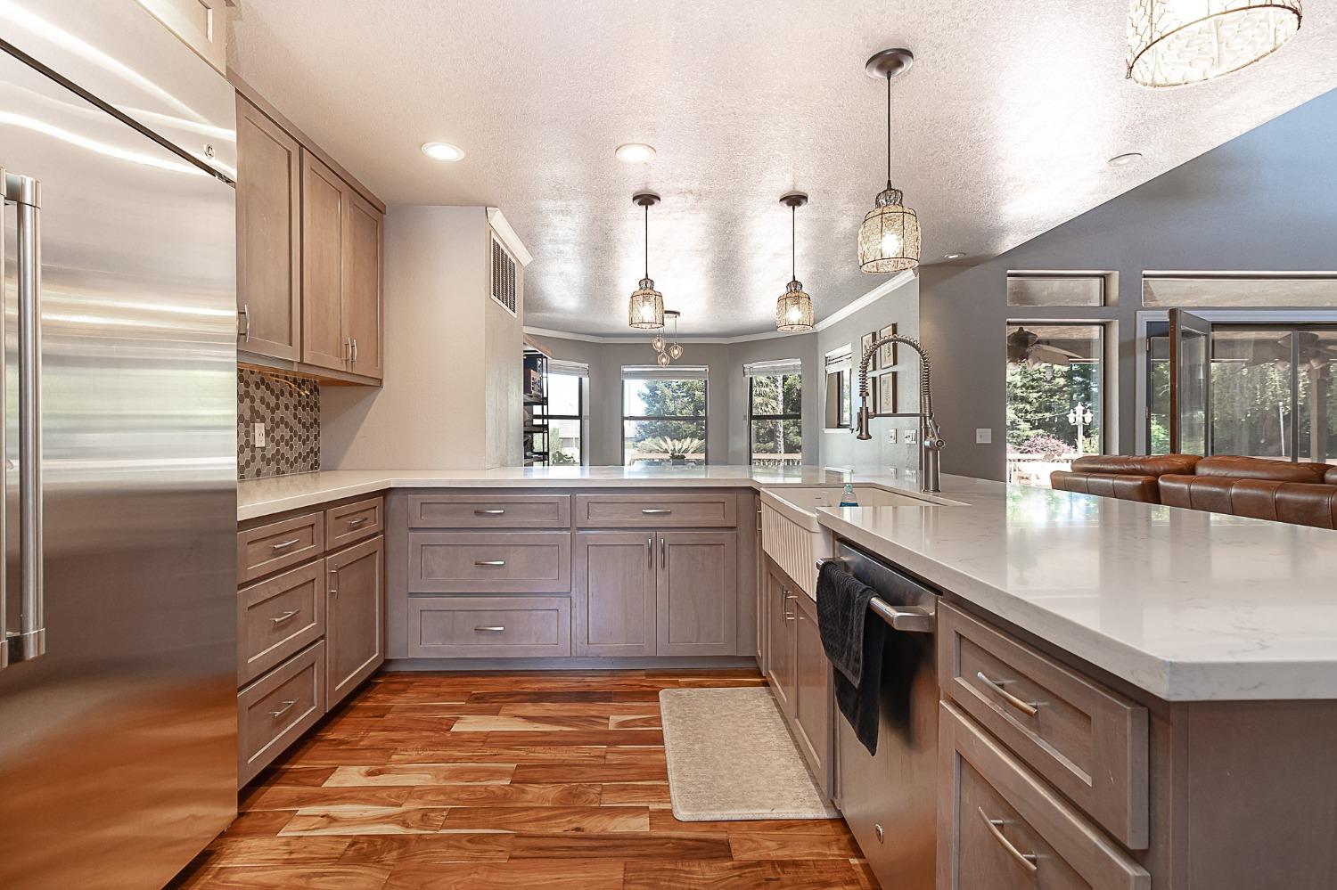 Detail Gallery Image 5 of 33 For 9925 Poppy Hills Dr, Oakdale,  CA 95361 - 4 Beds | 2 Baths