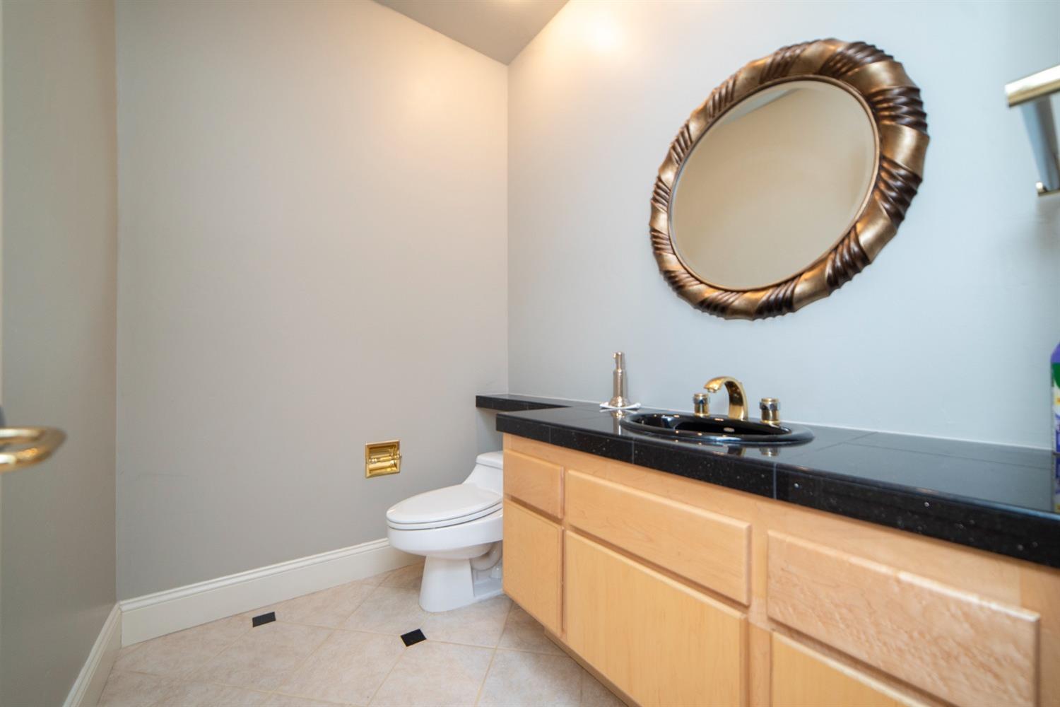Detail Gallery Image 21 of 94 For 11457 Huntington Village Ln, Gold River,  CA 95670 - 4 Beds | 4/2 Baths