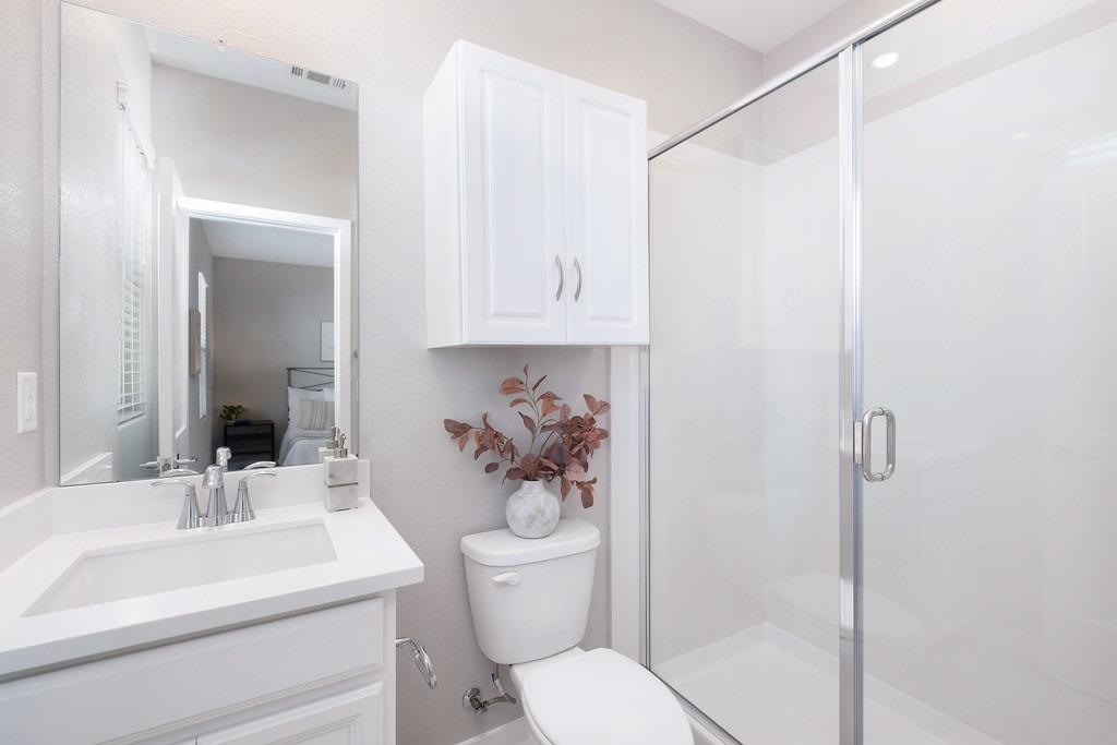 Detail Gallery Image 30 of 89 For 142 Fonseca St, Sacramento,  CA 95816 - 3 Beds | 3/1 Baths