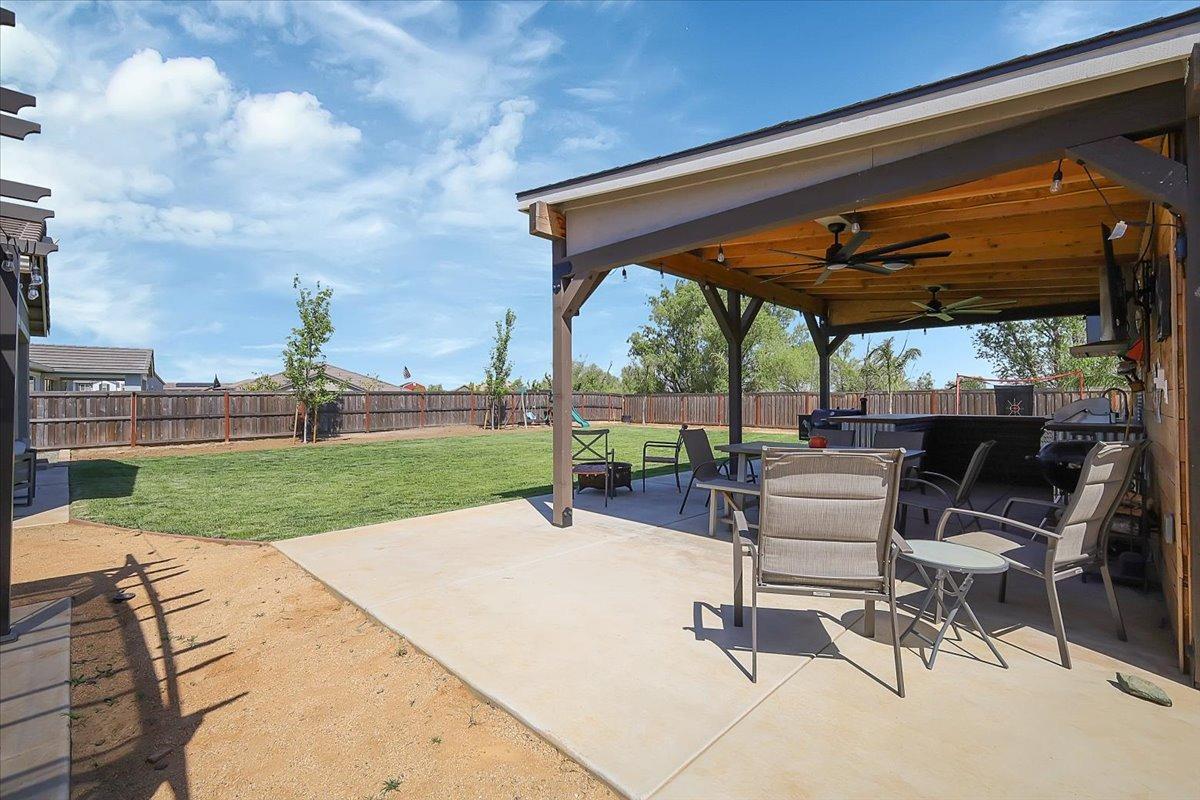 Detail Gallery Image 34 of 63 For 1465 Minories Dr, Plumas Lake,  CA 95961 - 3 Beds | 2 Baths