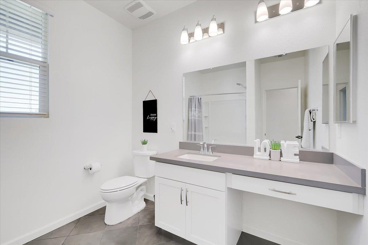 Detail Gallery Image 27 of 63 For 1465 Minories Dr, Plumas Lake,  CA 95961 - 3 Beds | 2 Baths