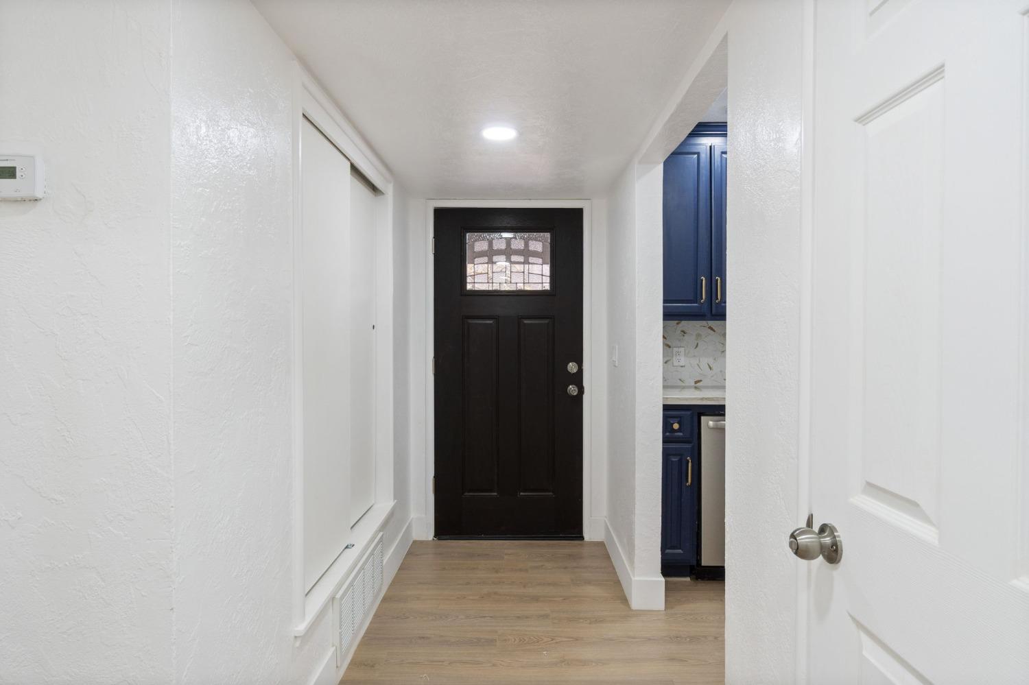 Detail Gallery Image 5 of 33 For 5231 N Del Mar Ave, Fresno,  CA 93704 - 3 Beds | 2 Baths