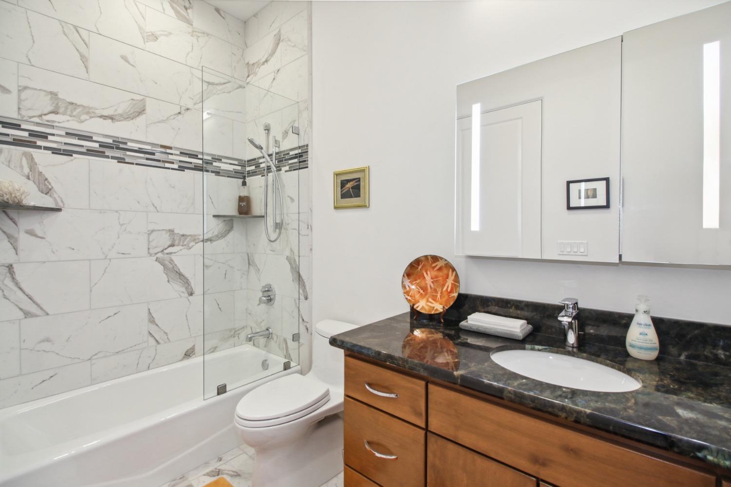Detail Gallery Image 27 of 36 For 683 Russell Dr, Folsom,  CA 95630 - 3 Beds | 3 Baths