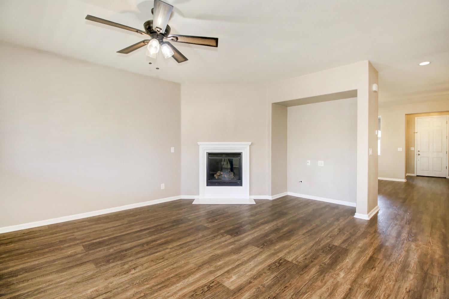 Detail Gallery Image 12 of 47 For 2337 Lockton Dr, Roseville,  CA 95747 - 3 Beds | 2 Baths