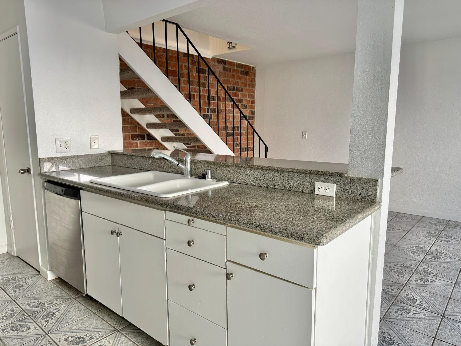 Detail Gallery Image 3 of 53 For 4742 Greenholme Dr #3,  Sacramento,  CA 95842 - 2 Beds | 1 Baths