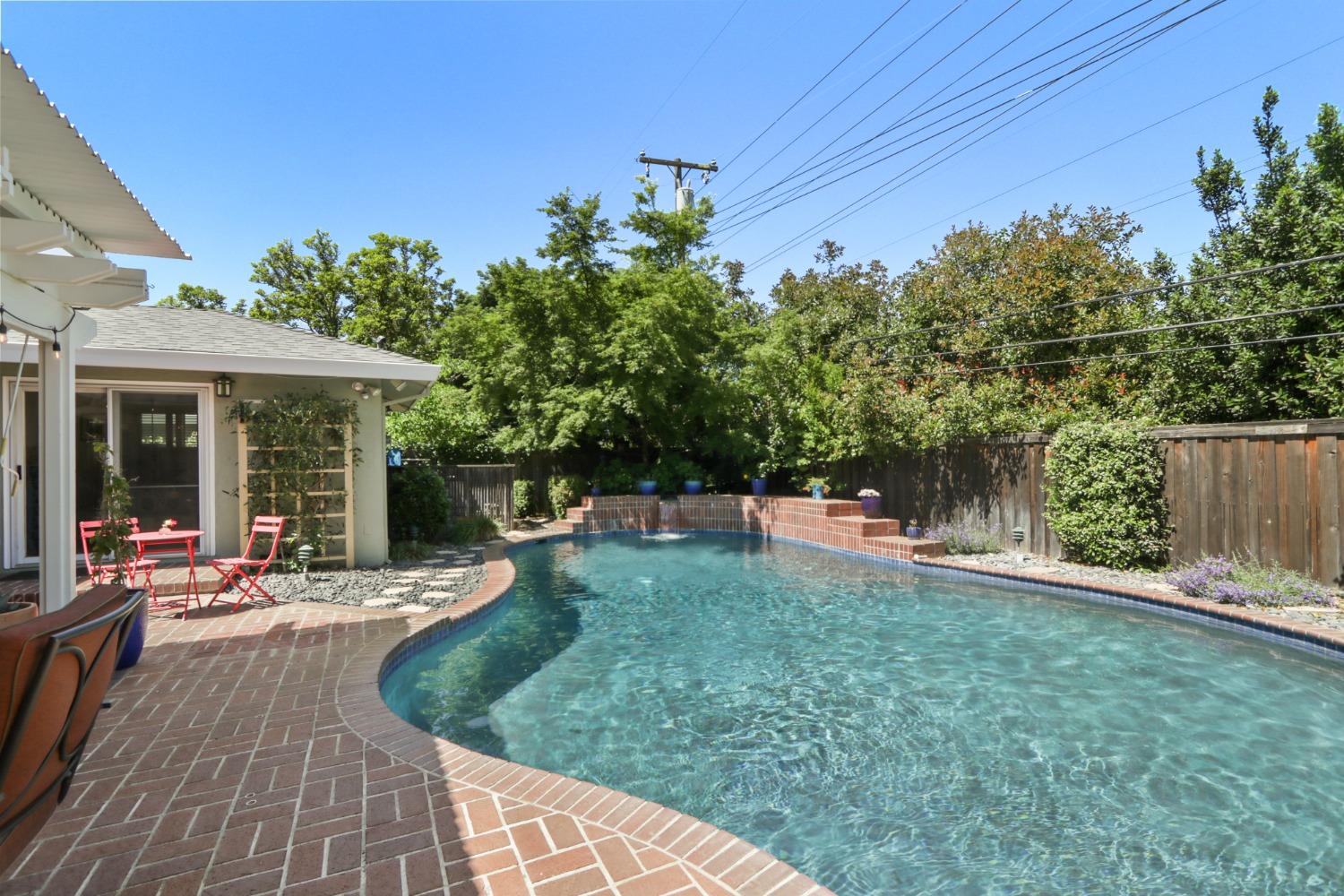 Detail Gallery Image 50 of 68 For 120 Clunie Dr, Sacramento,  CA 95864 - 4 Beds | 3/1 Baths