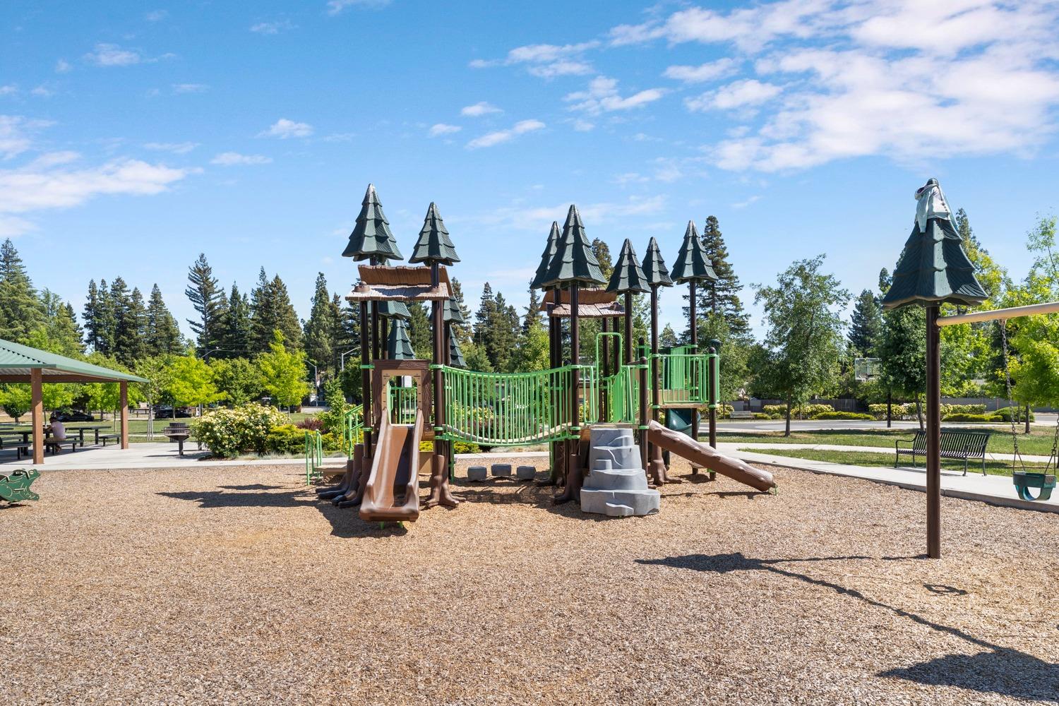 Detail Gallery Image 42 of 49 For 1869 Mammoth Way, Sacramento,  CA 95834 - 3 Beds | 3 Baths