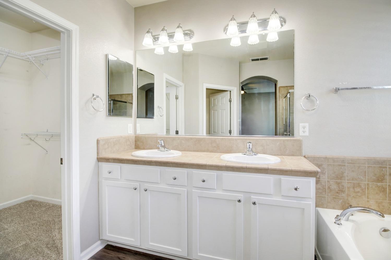 Detail Gallery Image 28 of 47 For 2337 Lockton Dr, Roseville,  CA 95747 - 3 Beds | 2 Baths