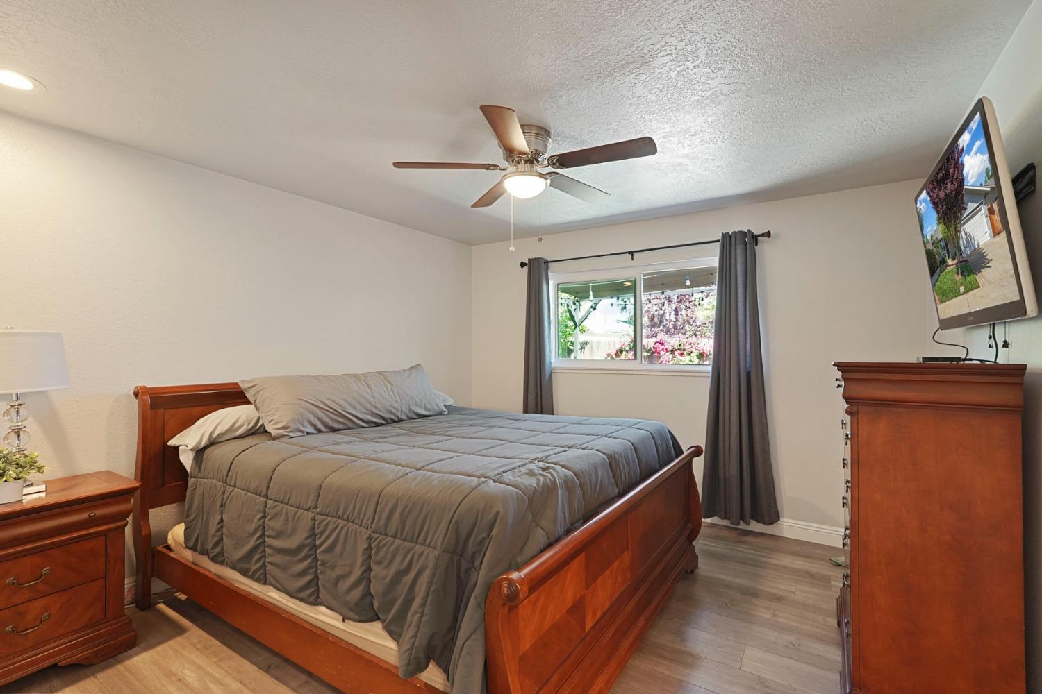 Detail Gallery Image 26 of 43 For 627 Tahoe Dr, Lodi,  CA 95242 - 3 Beds | 2 Baths