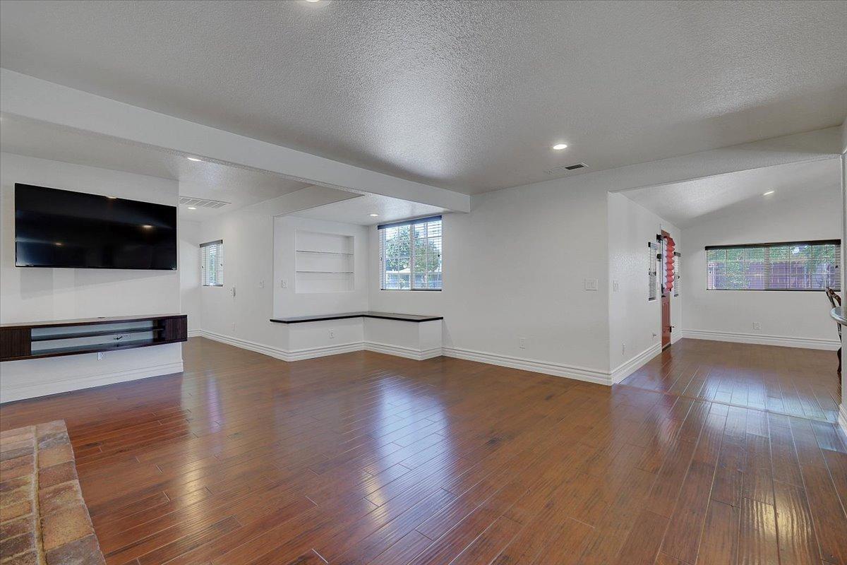 Detail Gallery Image 18 of 69 For 5078 Western Ave, Olivehurst,  CA 95961 - 3 Beds | 2 Baths