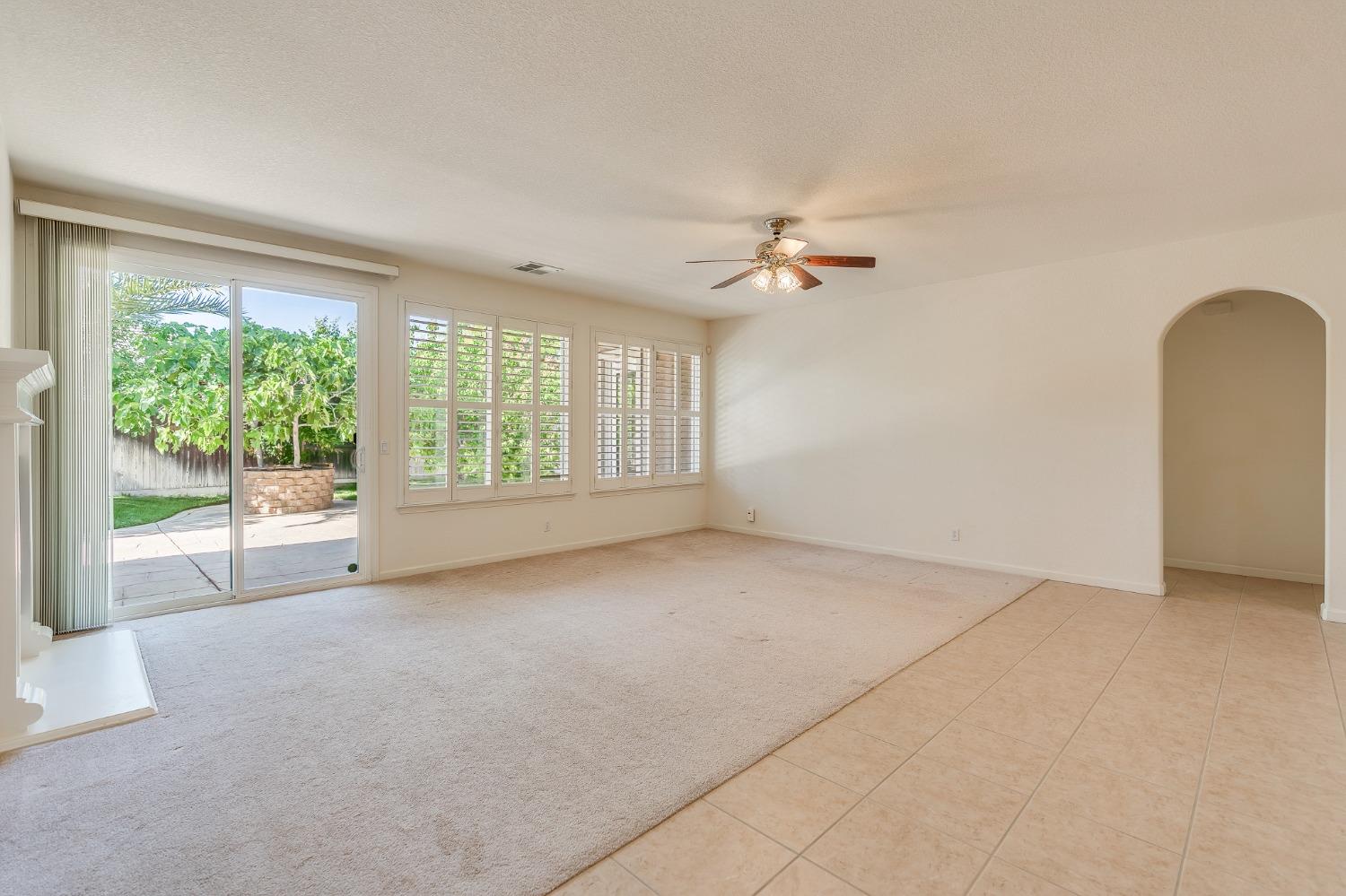 Detail Gallery Image 22 of 77 For 2080 Maximillian Ct, Los Banos,  CA 93635 - 4 Beds | 2/1 Baths