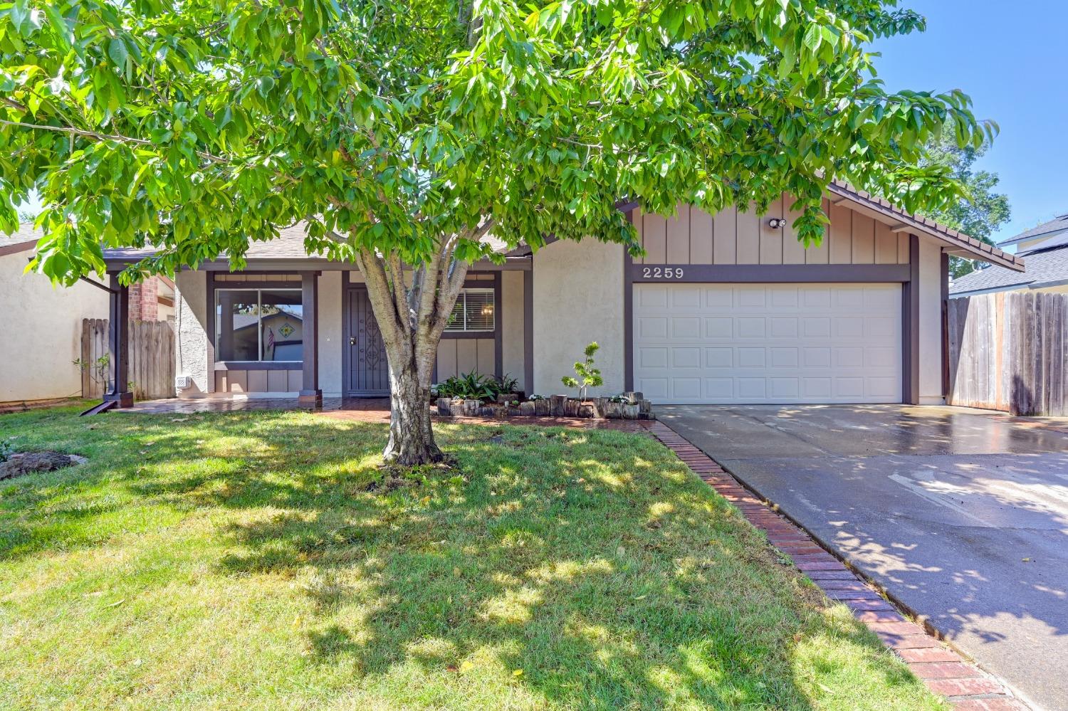 Detail Gallery Image 11 of 69 For 2259 River Trails Cir, Rancho Cordova,  CA 95670 - 3 Beds | 2 Baths