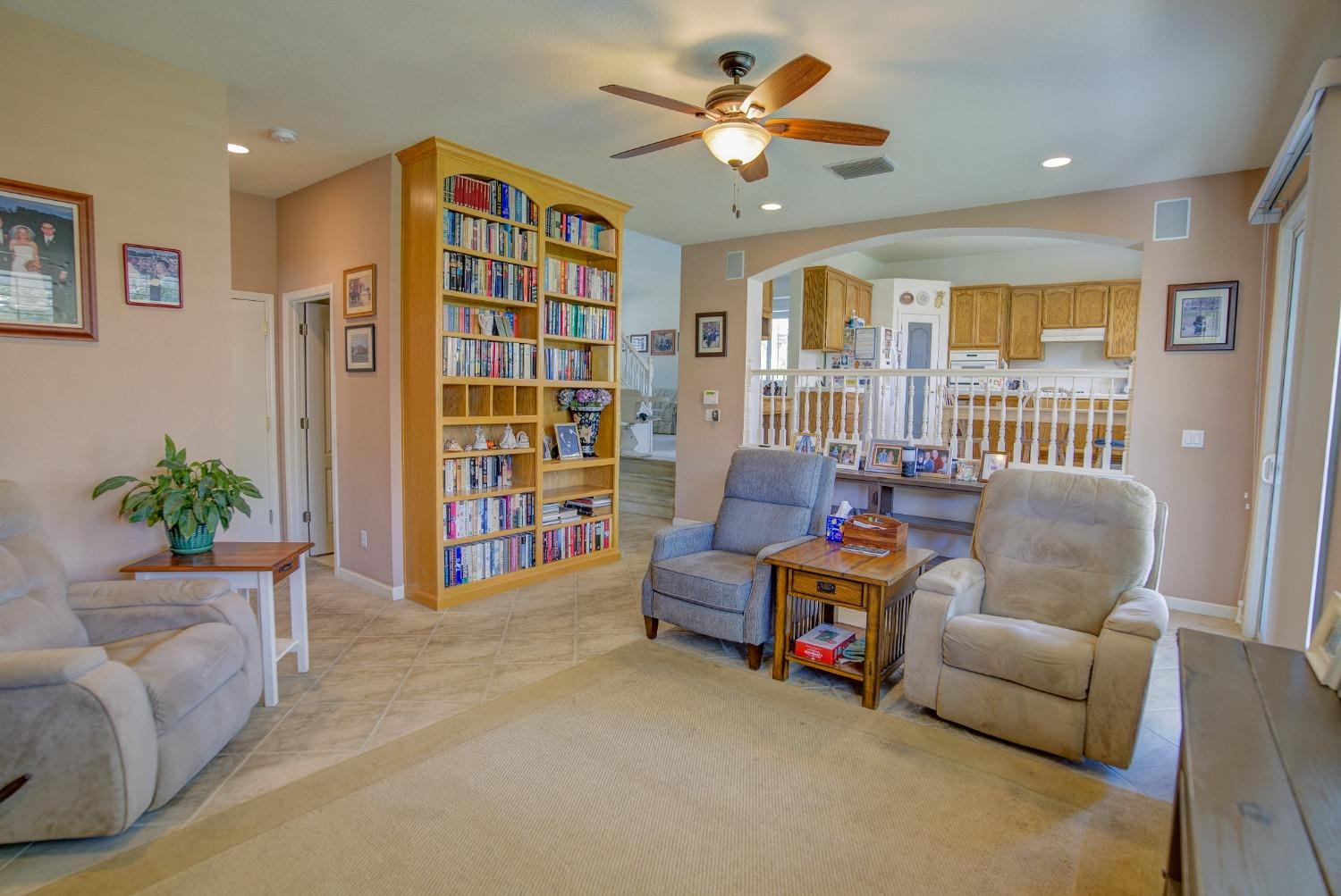 Detail Gallery Image 19 of 43 For 965 Blackwell Way, Galt,  CA 95632 - 4 Beds | 2/1 Baths