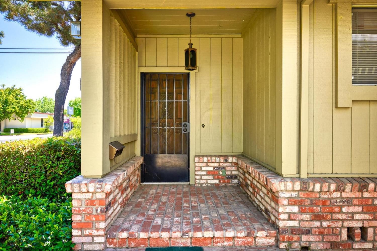 Detail Gallery Image 8 of 53 For 211 N Maple, Manteca,  CA 95336 - 3 Beds | 1 Baths