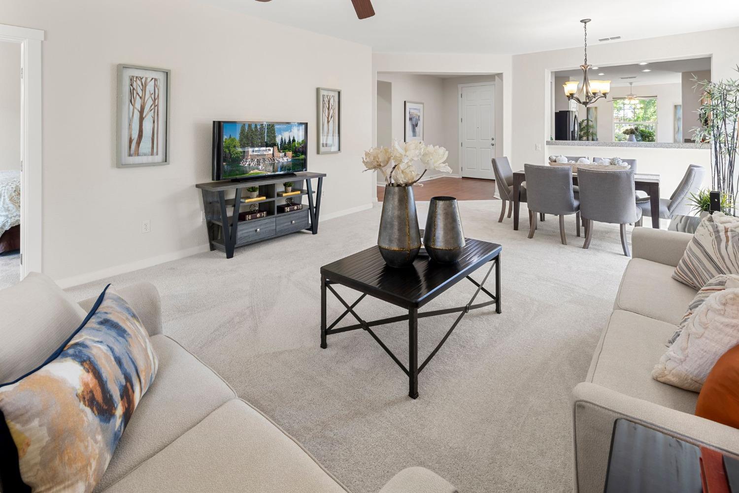 Detail Gallery Image 18 of 42 For 1239 Hawthorne Ln, Lincoln,  CA 95648 - 2 Beds | 2 Baths