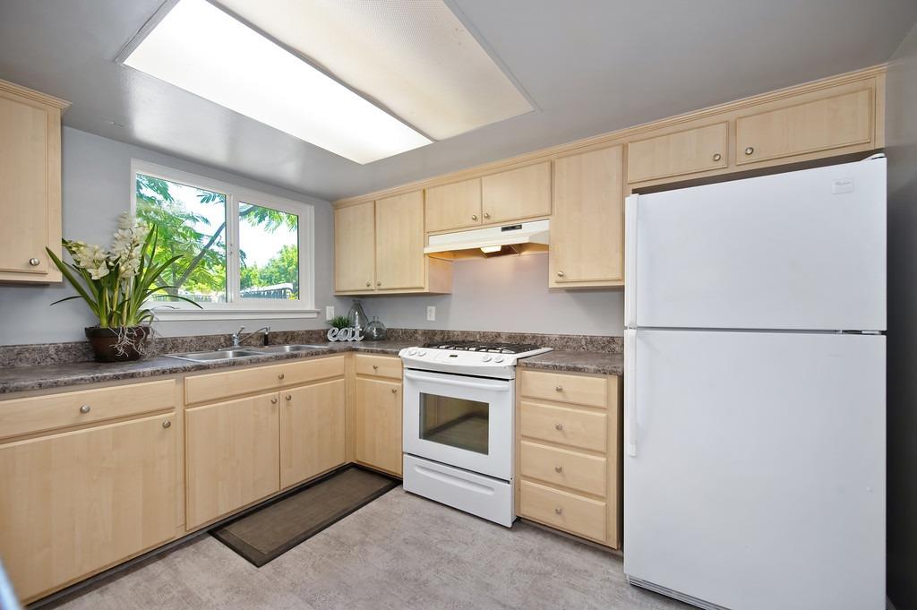 Detail Gallery Image 13 of 50 For 5700 Walerga Rd, Sacramento,  CA 95842 - 4 Beds | 2/1 Baths