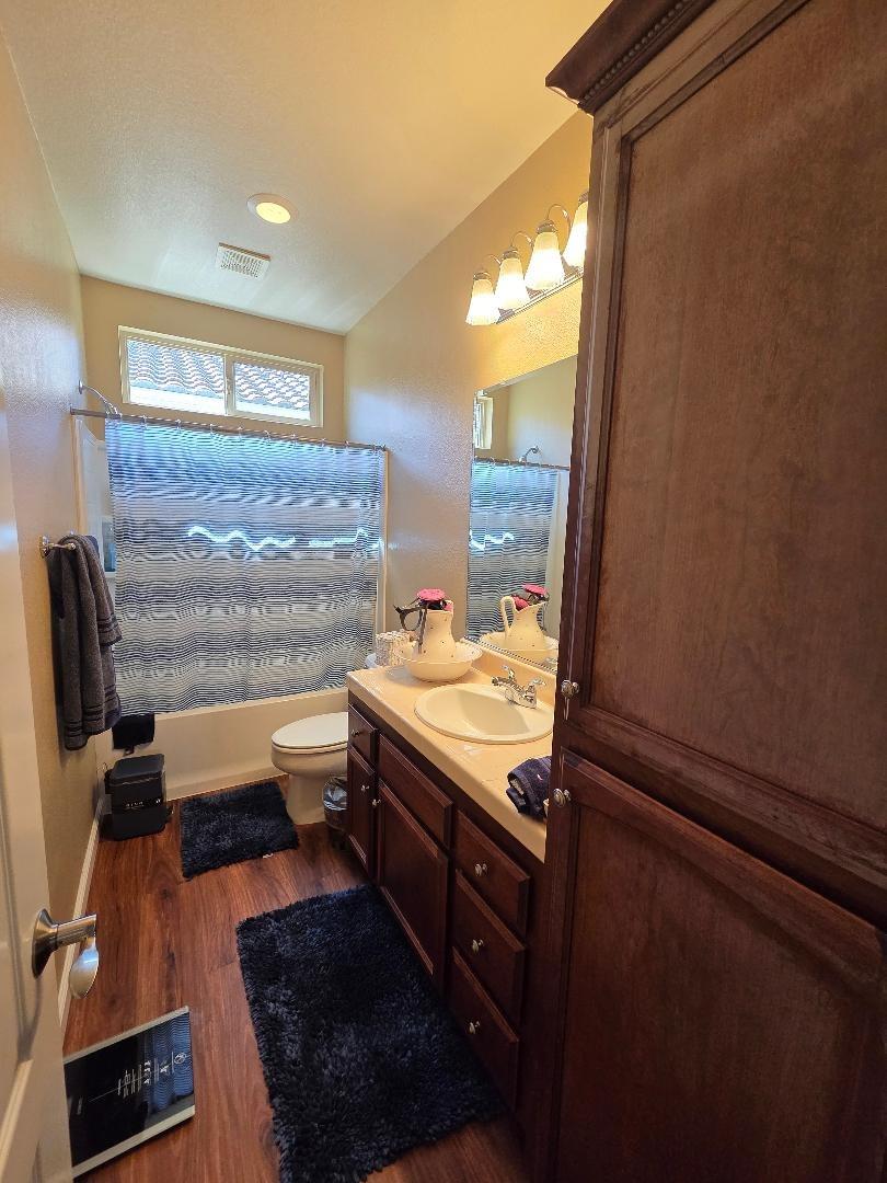 Detail Gallery Image 11 of 13 For 3299 San Vicente Rd, West Sacramento,  CA 95691 - 3 Beds | 2/1 Baths