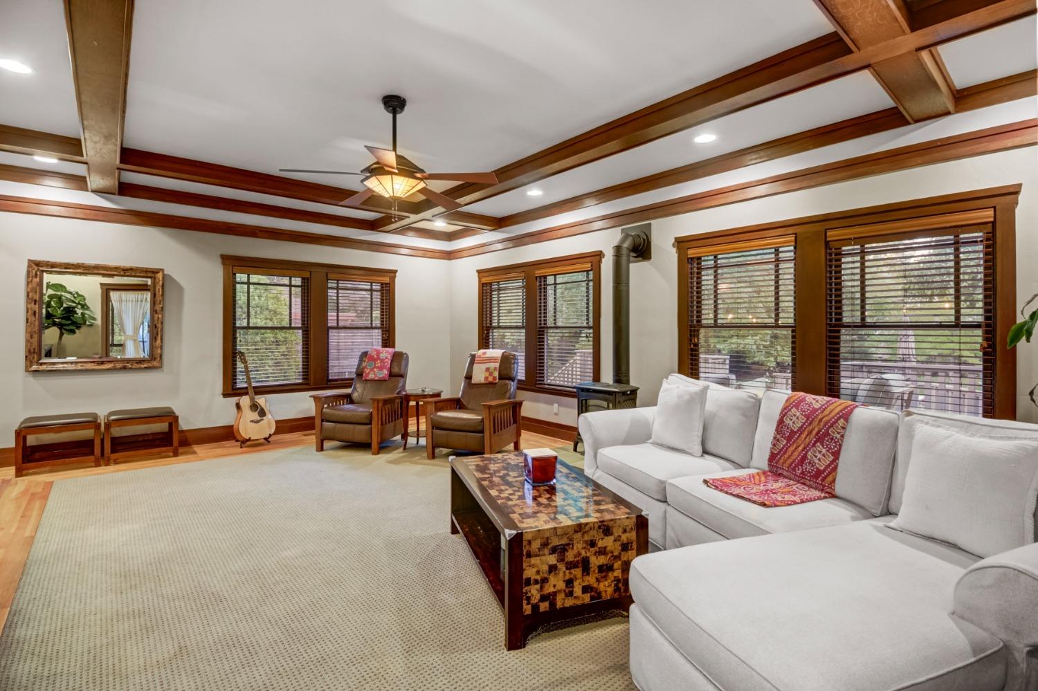 Detail Gallery Image 34 of 73 For 3232 Norris Ave, Sacramento,  CA 95821 - 4 Beds | 3 Baths
