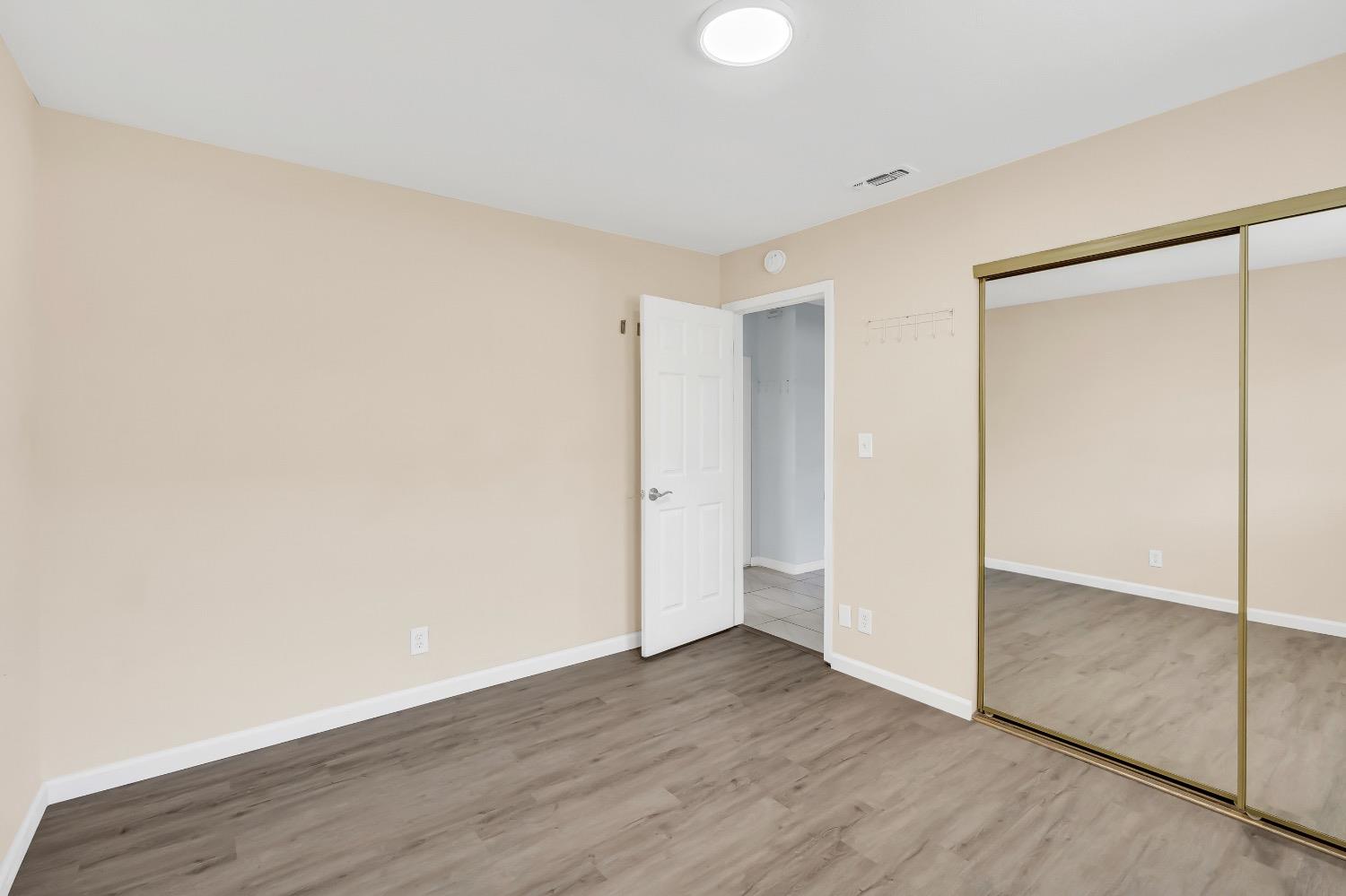 Detail Gallery Image 26 of 45 For 6833 Sandrock Way, Sacramento,  CA 95828 - 4 Beds | 2/1 Baths